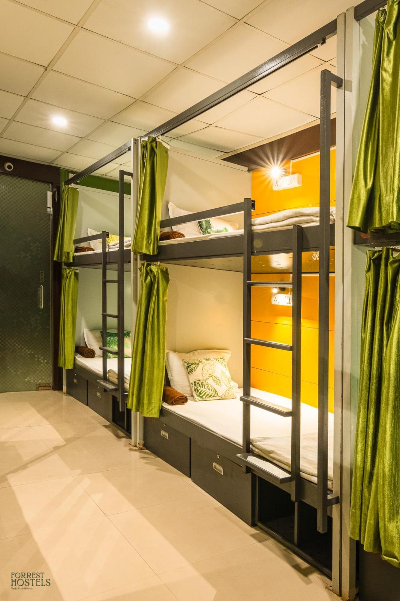 Forrest Hostels Bombaj Exteriér fotografie