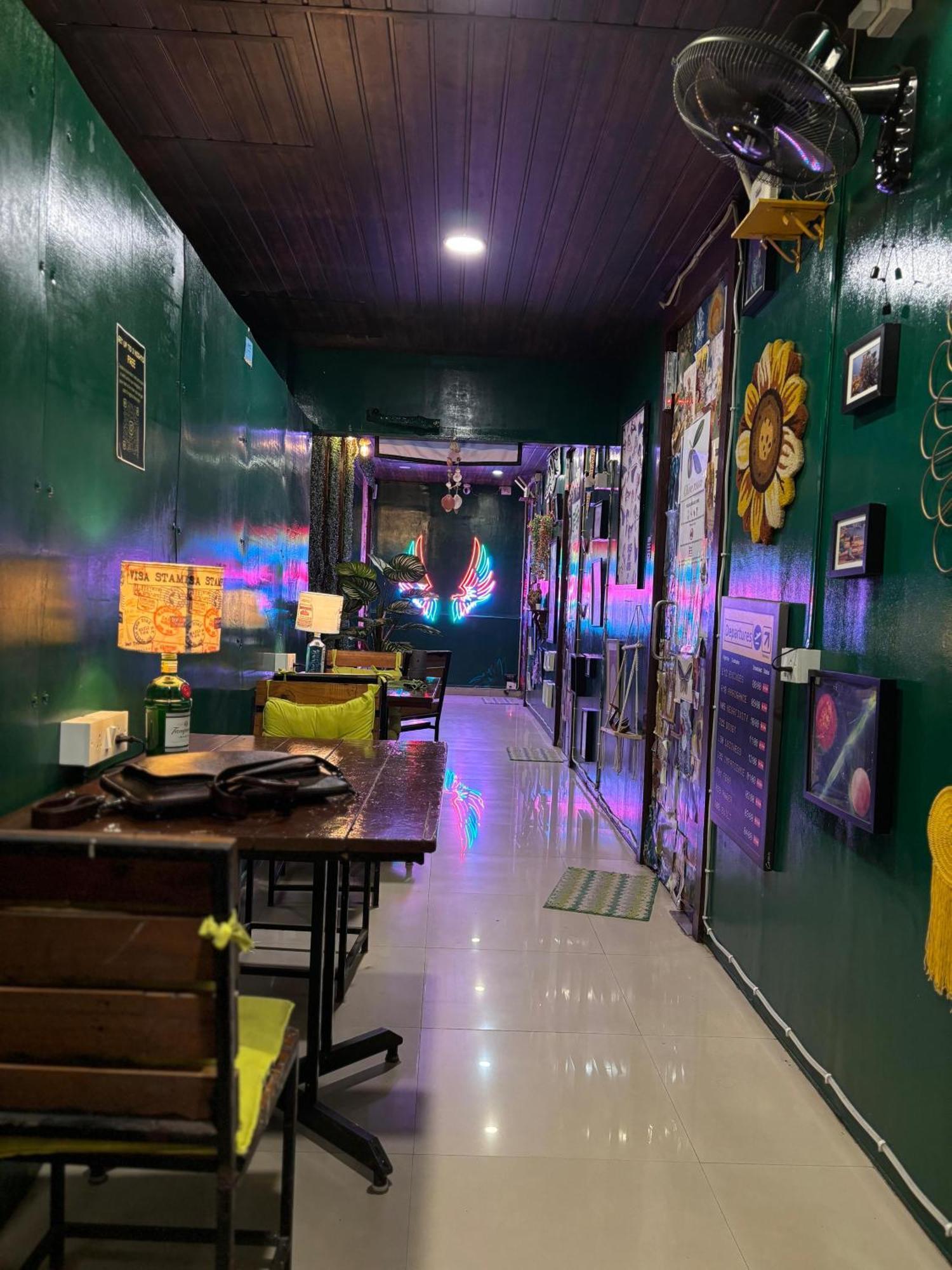 Forrest Hostels Bombaj Exteriér fotografie